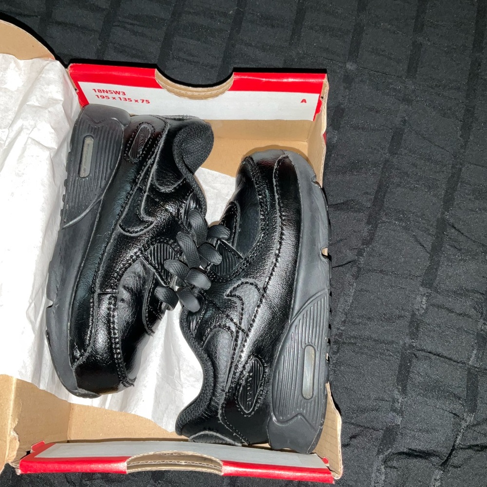 Toddler Air Max 90 - size 6c